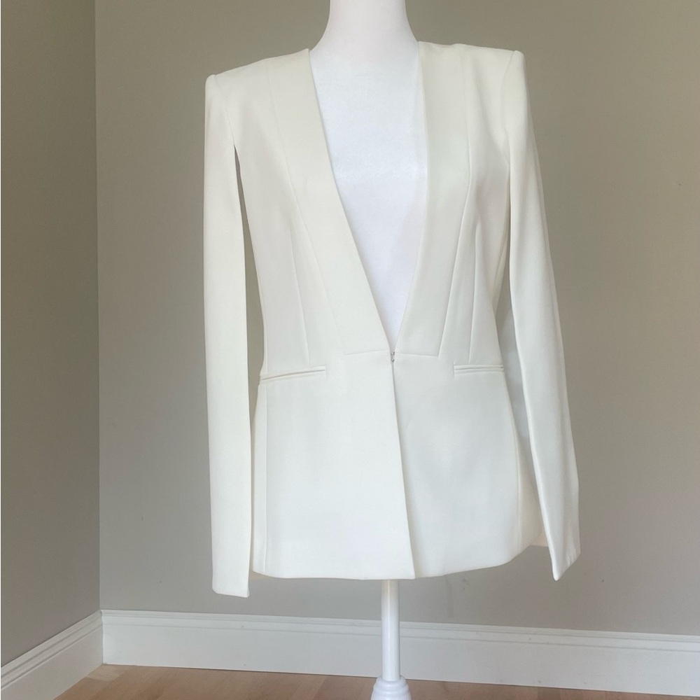 BCBGMAXAZRIA off white blazer modern chic sleeveless cape design